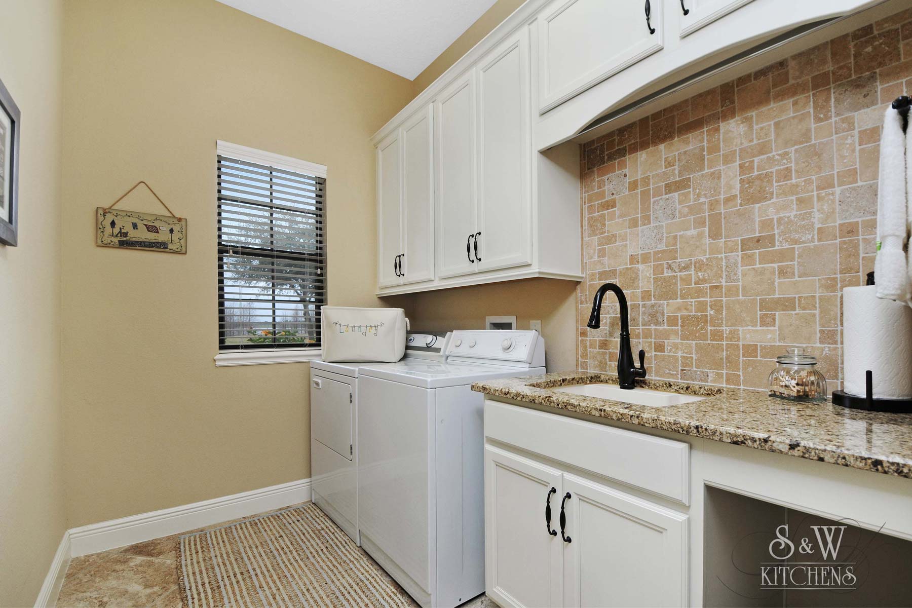 sw-kitchens-laundry-03