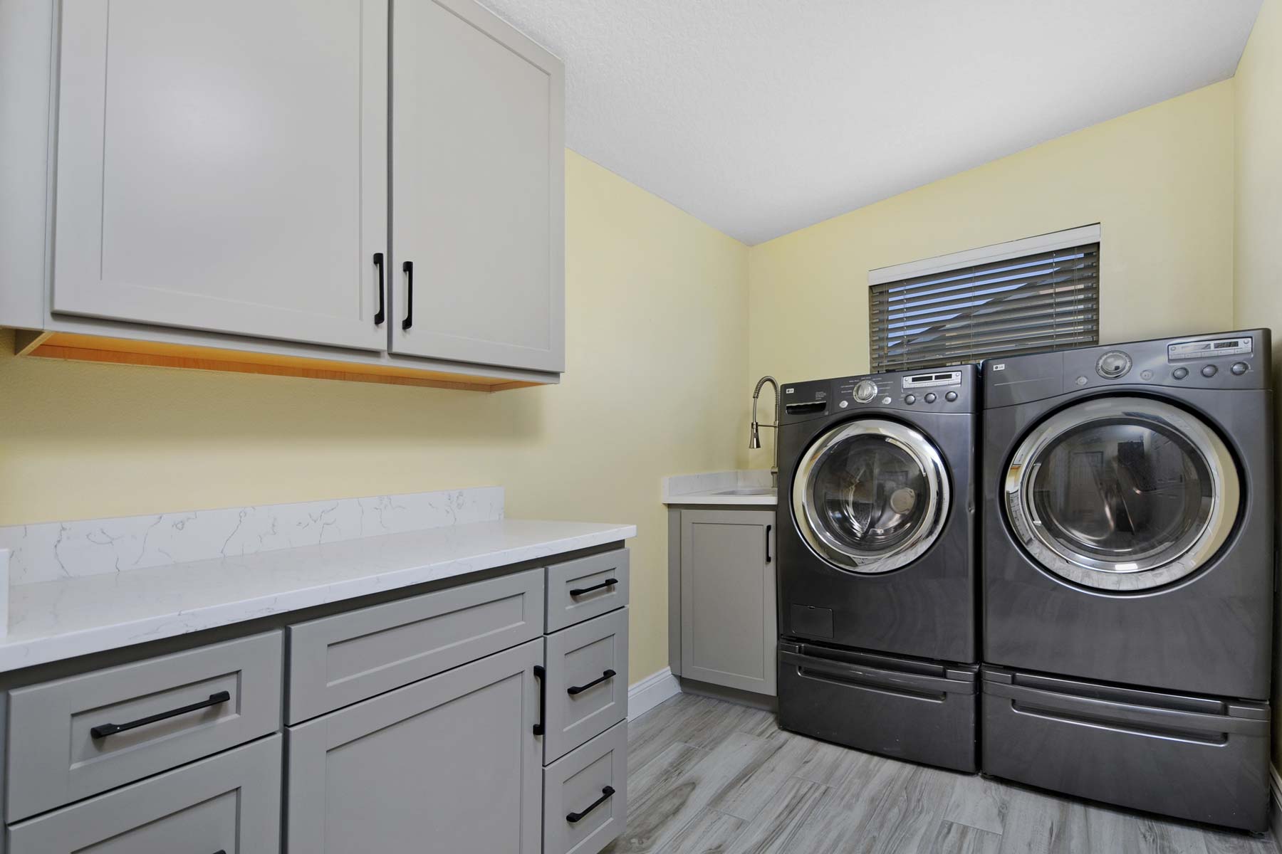 sw-kitchens-laundry-13
