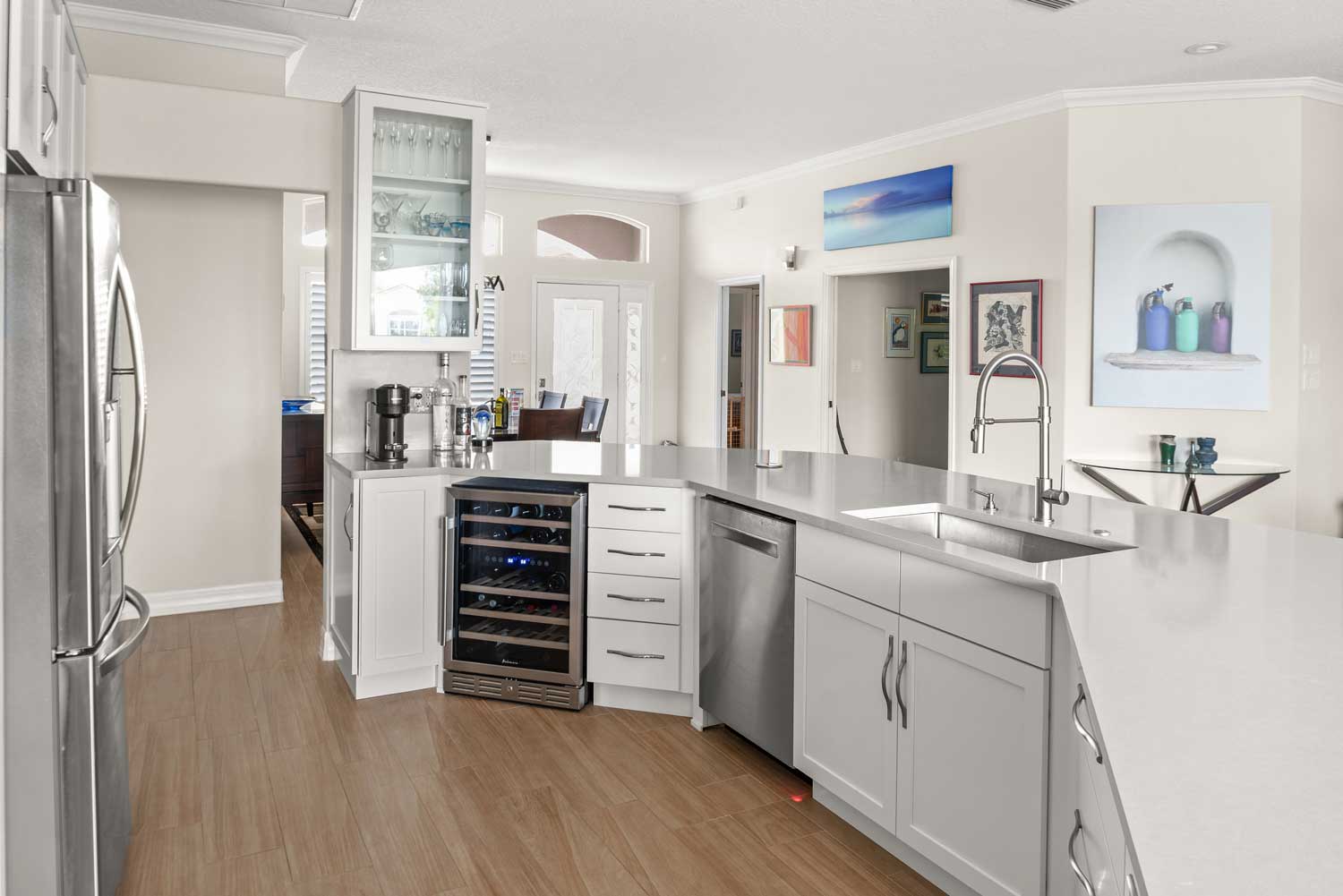 P9-5-Dreamy-Kitchen-Makeovers-Neutral-Color-Palettes contemporary kitchen remodel in brevard county