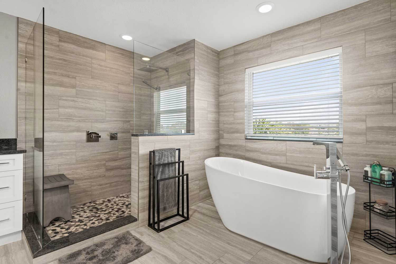 03-22-23-Best-of-the-Best-2022-Bathrooms-P1