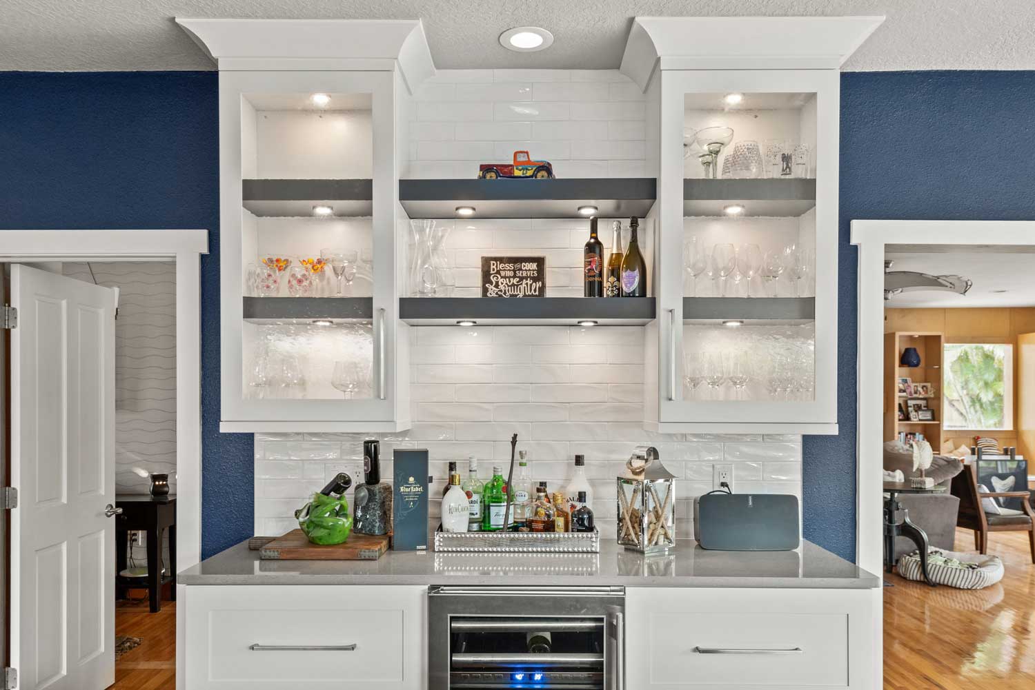 03-31-23-Homeowner-Brightened-Kitchen-with-Pops-of-Color-P2 custom bar area in kitchen Ormond Beach, fl