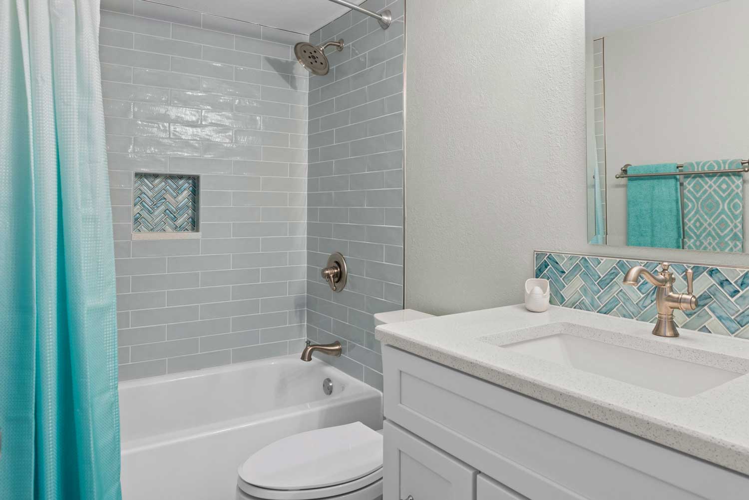 04-21-23-Fresh-Designs-Same-Layouts-for-3-Bathroom-Remodels-P7 bathroom remodel in longwood, fl