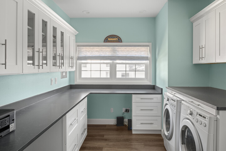 S-W-Mahler--17--720x481-501a7fdc-319f-41d2-b9ba-fbb955c196ec laundry room makeover tampa florida