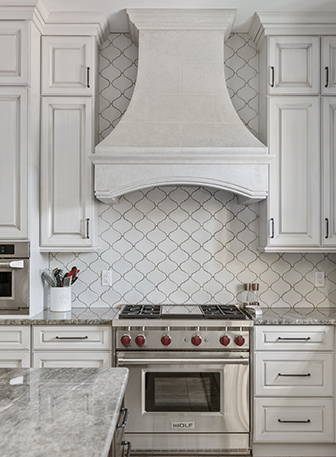 sw_hill_kitchen_015-1402x2100-5a687be2-7afb-422a-a5e0-0626ba5b830c custom ventilation hood in orlando fl kitchen remodel