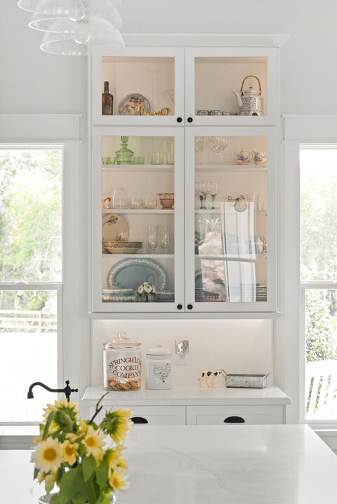 S-W-Horstmeyer--11--481x720-dd77387b-cebf-45e8-92c5-219b1d190507 farmhouse kitchen in winter park florida