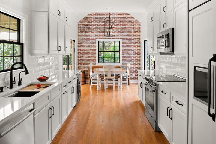 S-W-London-Kitchen--9--720x481-32503dc4-8d34-4dee-852e-50e453cd02c4 windermere florida kitchen remodel