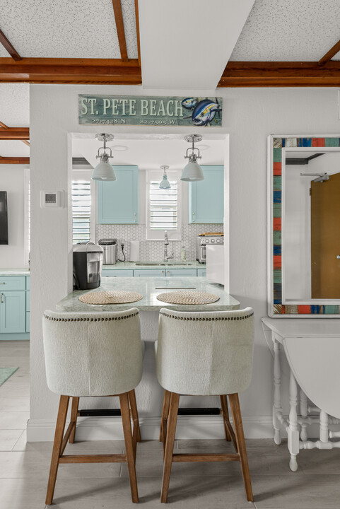 S-W-Mooy--5--481x720-484aa716-7cb6-40a6-a596-daf4a4620070 condo remodel in st. pete beach