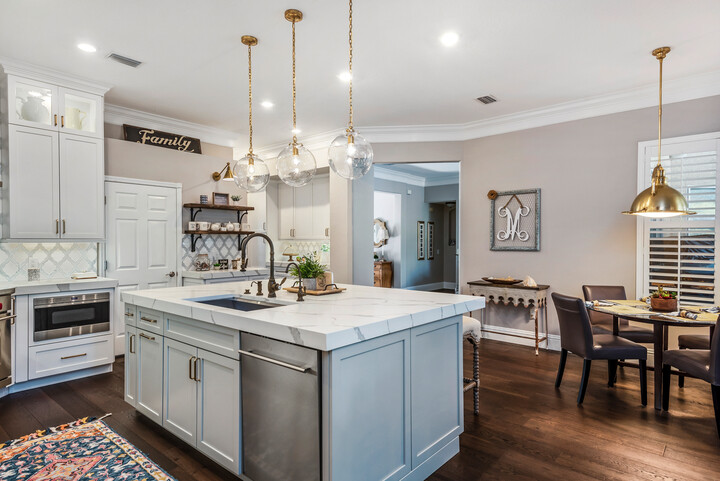 sw_murrin_006-720x481-011760dd-269c-4ef1-b57f-cd94db095a61 farmhouse kitchen in tampa florida