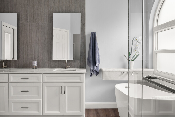 S-W-Gonzalez-Bath--3--720x481-42214c02-086f-4166-8b29-e4d10138034c bathroom remodel windermere fl