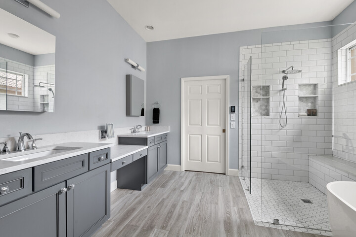 S-W---Hamachek-Bathroom----4--720x481-e3ebe243-1a06-4a17-b05e-640a5e573ca5