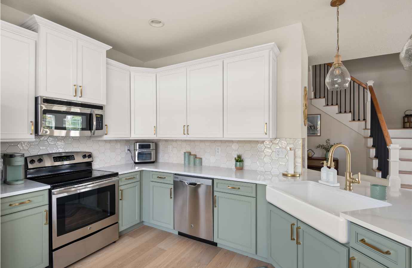 6 kitchen makeover, two toned kitchen, tampa fl
