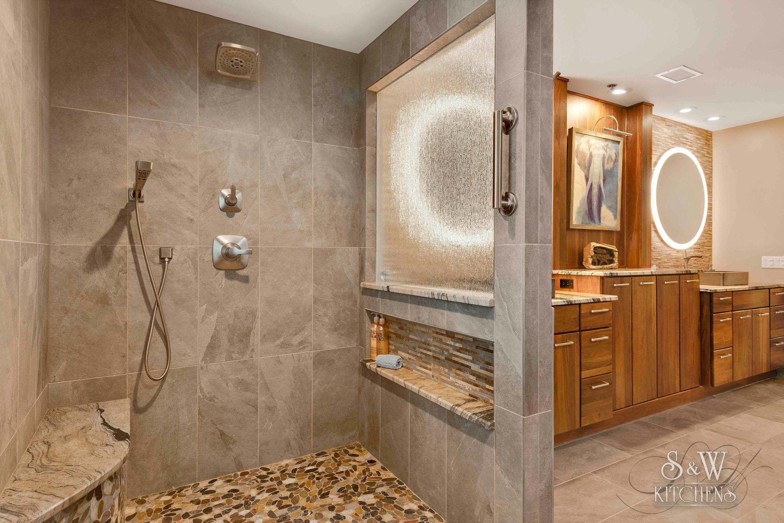 37-S-W-hetrick_masterbath_022