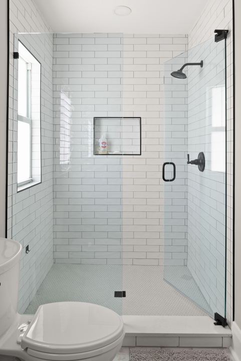 S-W-Callihan--37--481x720-3ec803c1-273f-46fd-bc5e-ff7e7fd86d0e walk in shower with glass panels