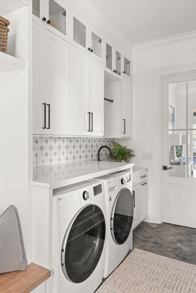 S-W-Ramsay-Kitchen--23--1402x2100-78b7b616-eb7d-44c7-96d6-b7a3e49b415e