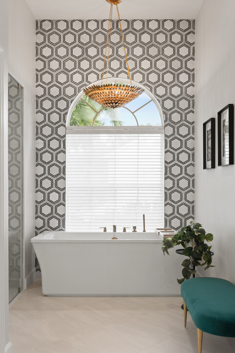 S-W-Martin-Bathroom--8--481x720-db9828ad-b6b3-4ee1-8110-8baf92e13b27